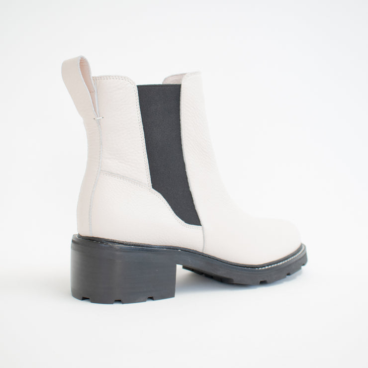 Bresley Daktari Bone Ankle Boots back. Size 44 womens shoes