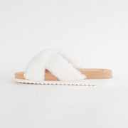 Frankie4 Rebel Cream Shearling Slippers inside. Size 13 womens shoes