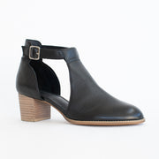 Django and Juliette Shakila Black Shoe front. Size 43 womens shoes