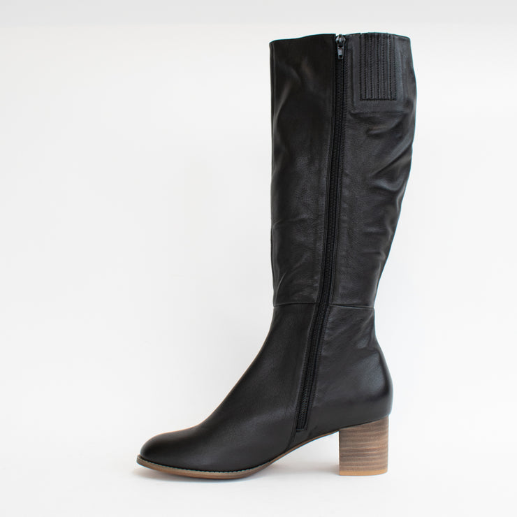 Django and Juliette Sled Black with Natural Heel Long Boot inside. Size 45 womens shoes