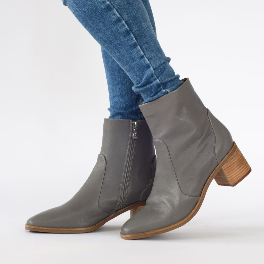 Grey hotsell boots nz